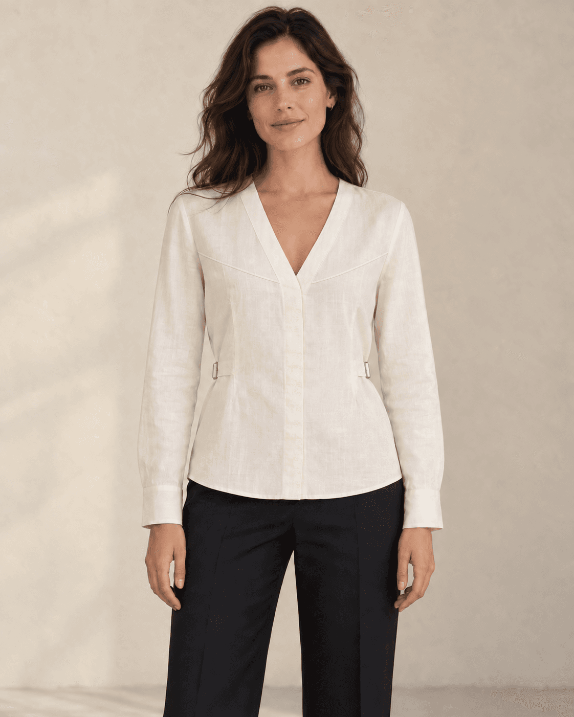 Model wearing the untucked Signature Shirae with the hem visible